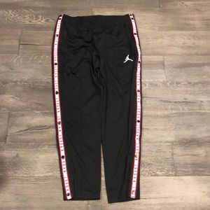 Jordan side button basketball gym pants